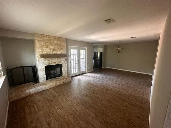 3rd image of 8104 Mescalero Dr