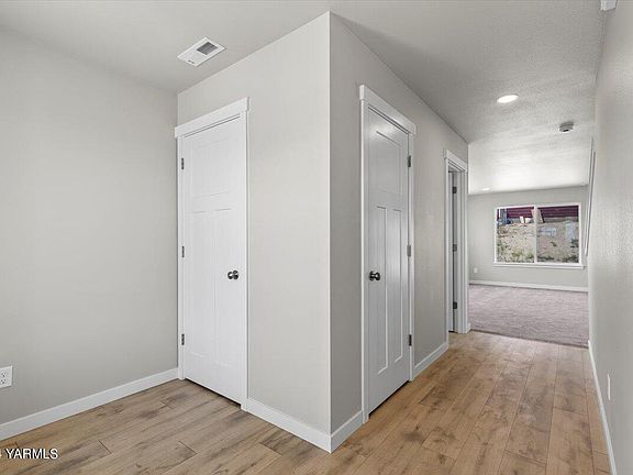 4th image of Nka Sw Crescent Ave #75
