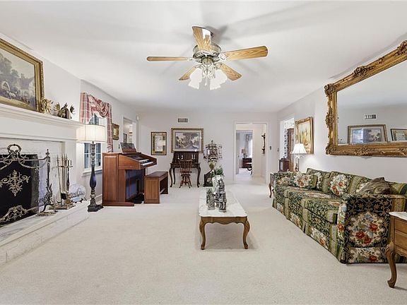 5th image of 29585 Somerset Rd