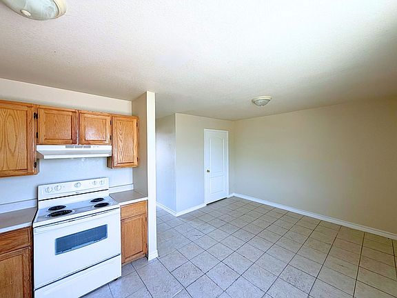 5th image of 3414 Weeping Willow St #4-WW