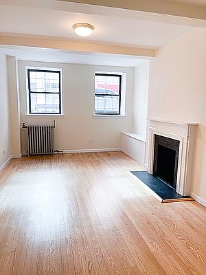 2nd image of 152 E 84th St #1B2B