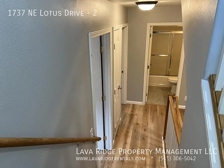 1737 NE Lotus Dr #2 — Photo 25