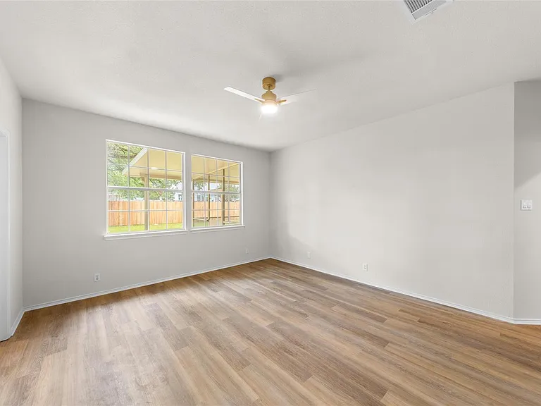 412 Tamara Dr — Photo 20