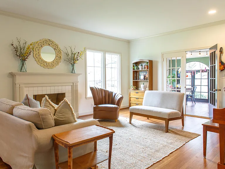 10 Robin St NW — Photo 25