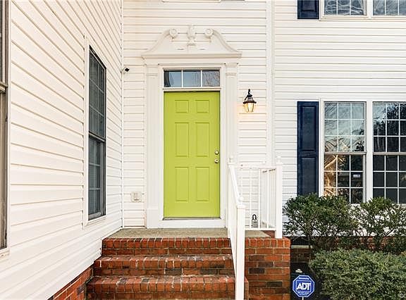 3rd image of 10729 Pruett Ln