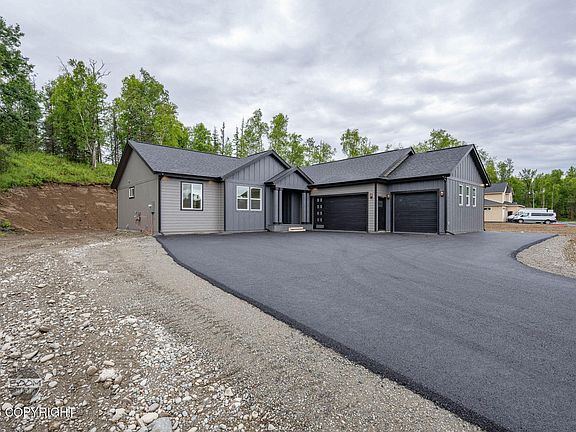 4th image of 3127 W Kale Cir