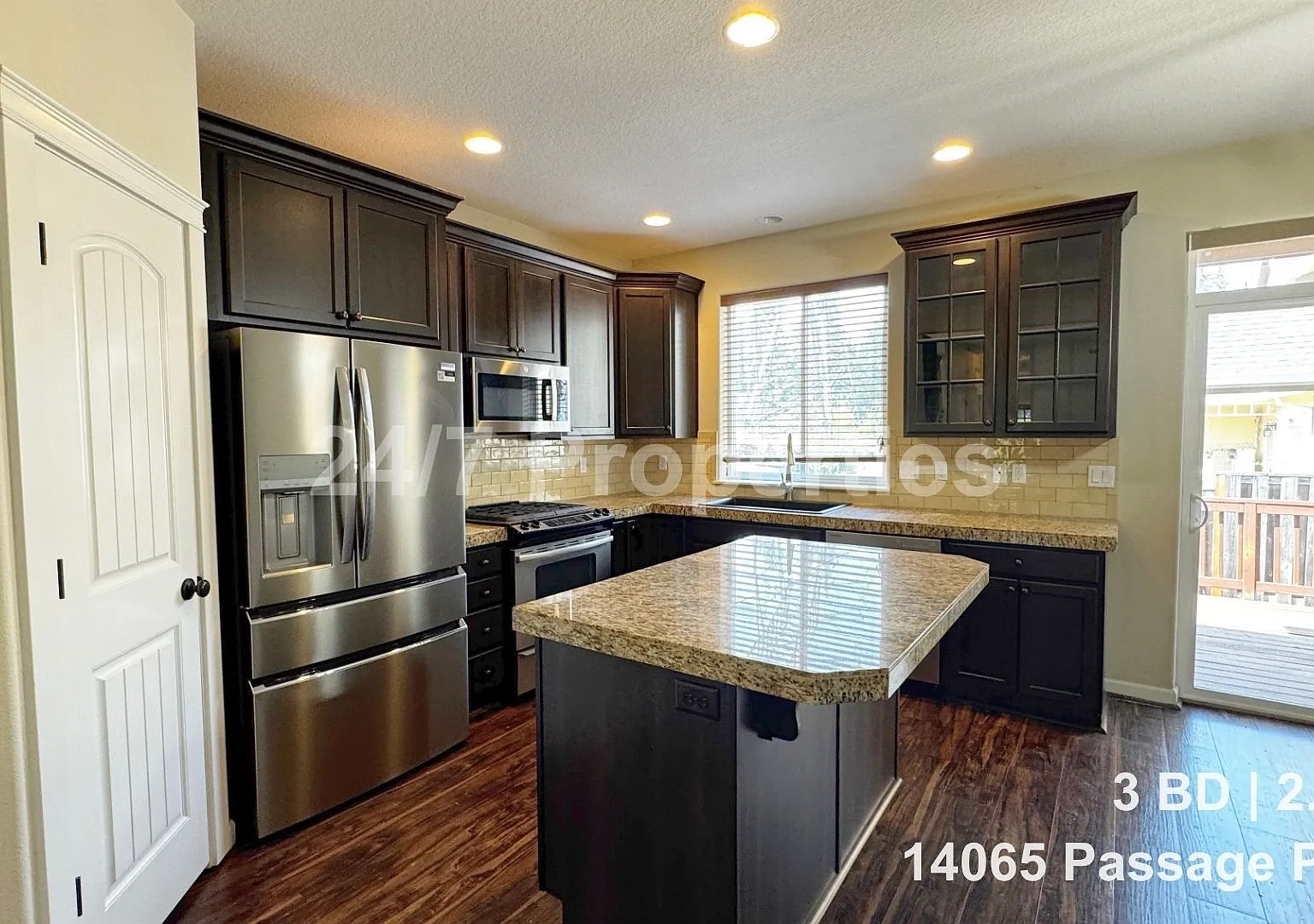 Modern 3 BD | 2.5 BD Townhome - Oregon City — Photo 4