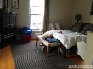 45 Waban St #2-1.5, Newton, MA 02458