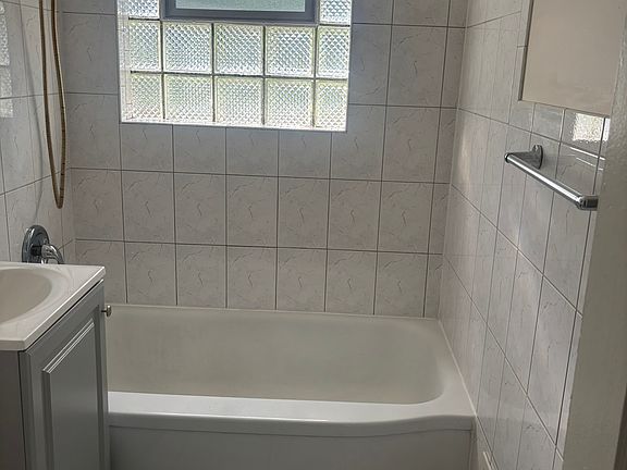 4th image of 9764 S Merrion Ave
