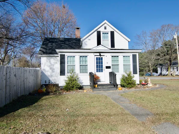 30 St John Street, Skowhegan, ME 04976
