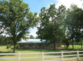 17 McNeill McHenry Rd, Poplarville, MS 39470