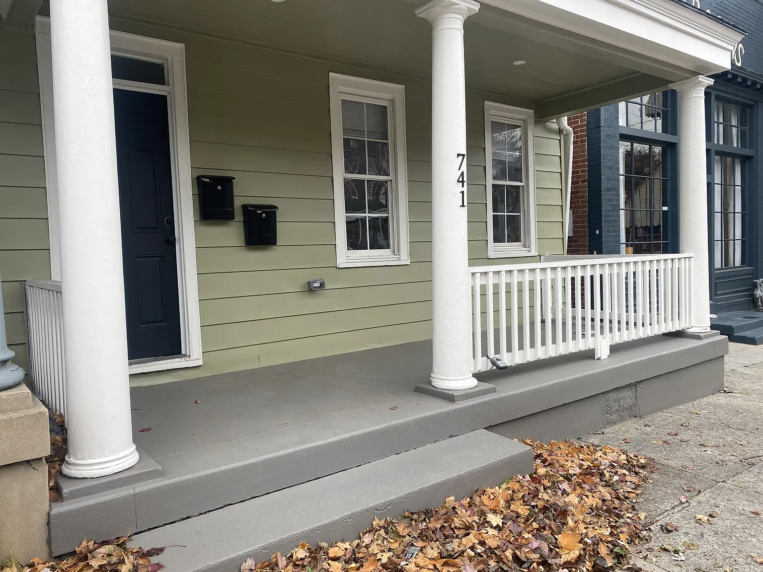 741 Manor Street - 2 — Photo 3