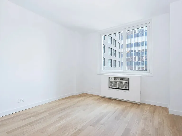 230 W 55th St #25G — Photo 3
