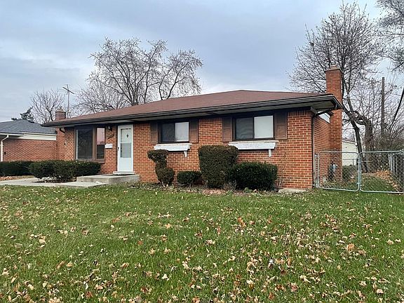 2nd image of 32528 Wexford Dr