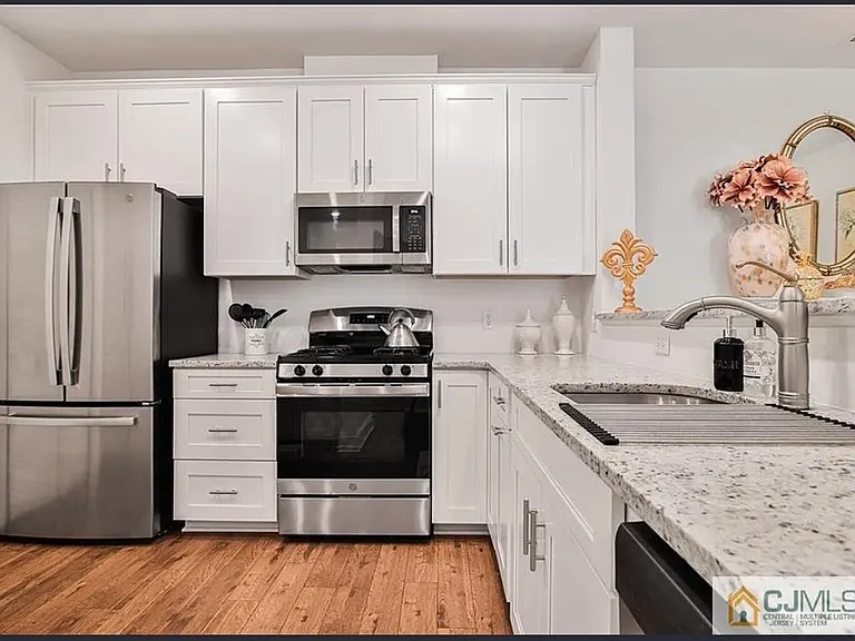 726 Stiller Ln #726 — Photo 10