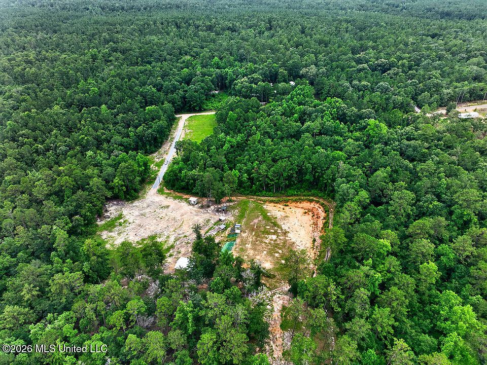 1st image of 94 Desoto Rd