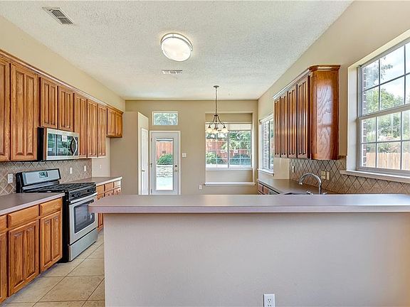 2nd image of 8755 Saranac Trl