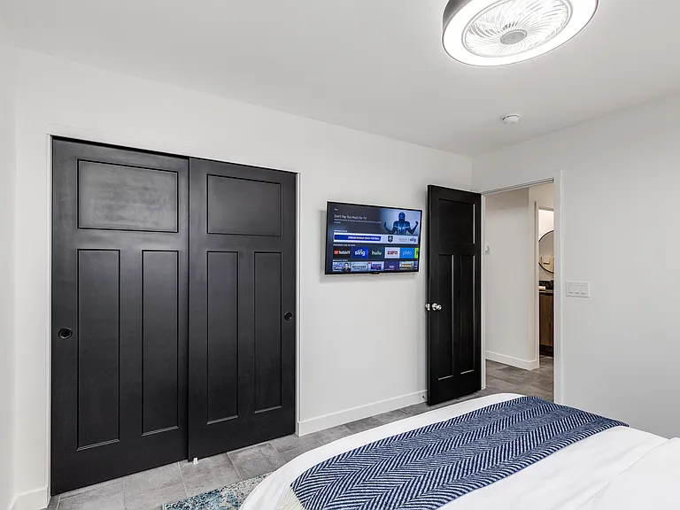 13211 N 19th Pl — Photo 14