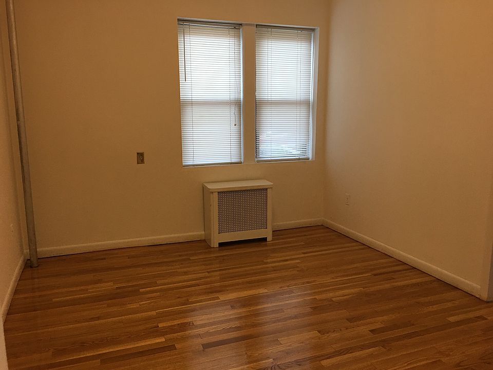 1st image of 3160 35th St APT 1