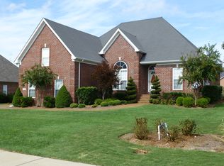 1008 Grider Dr, Gallatin, TN 37066