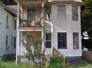 27 Thompson St #1, Poughkeepsie, NY 12601
