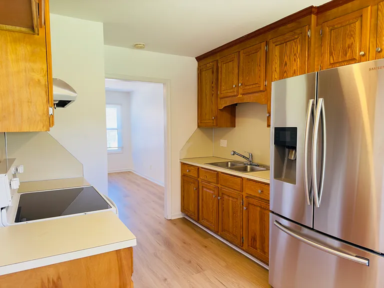 104 Brumley Ave NE #1 — Photo 4