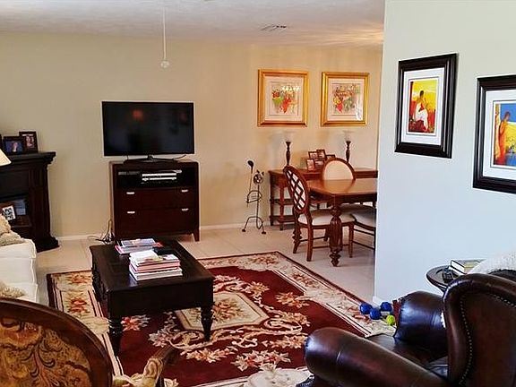 4th image of 58 Tropicana Dr