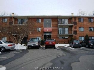 7616 Savannah St APT T1, Falls Church, VA 22043