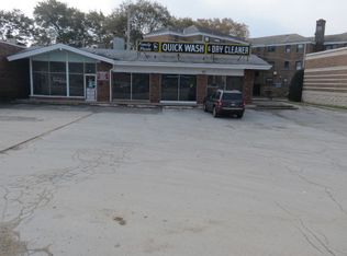 5564 N Lincoln Ave, Chicago, IL 60625