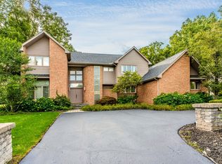 5780 Swan Lake Ct, West Bloomfield, MI
