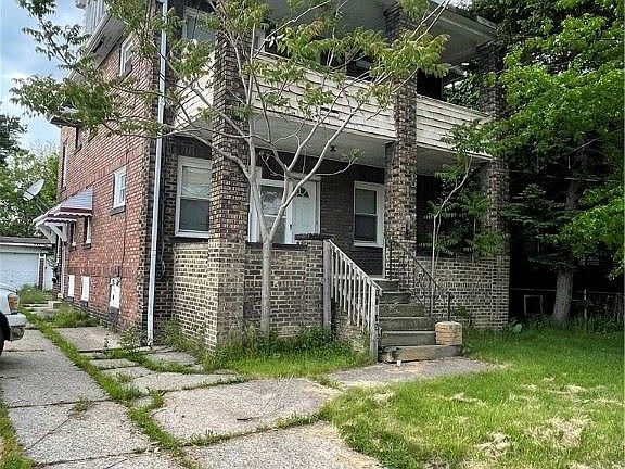 2nd image of 15625 Halliday Ave
