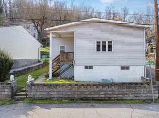 136 Pierce St, Wheeling, WV 26003