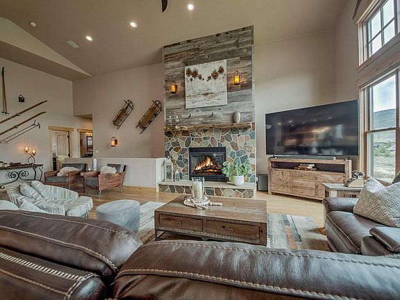 4th image of 113 Soda Creek Court