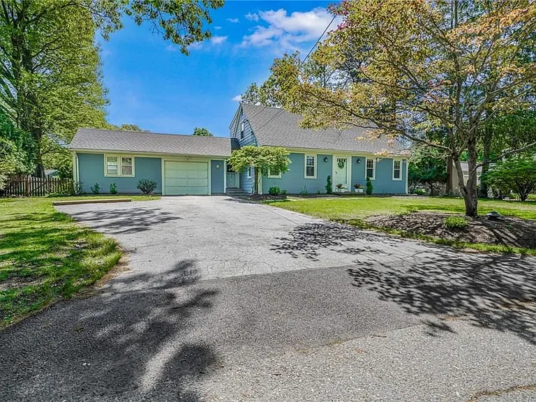 5 Indigo Rd — Photo 2