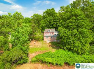 3808 Kozy Korner Rd, Center Valley, PA 18034