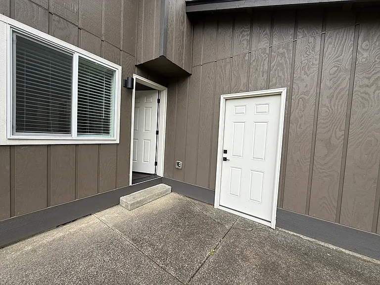 1002 Ash St #1022 — Photo 10