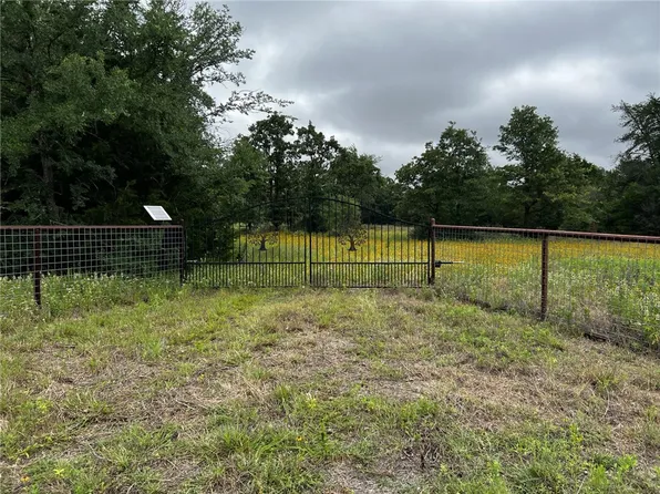 13155 S Dowling Rd, College Station, TX 77845