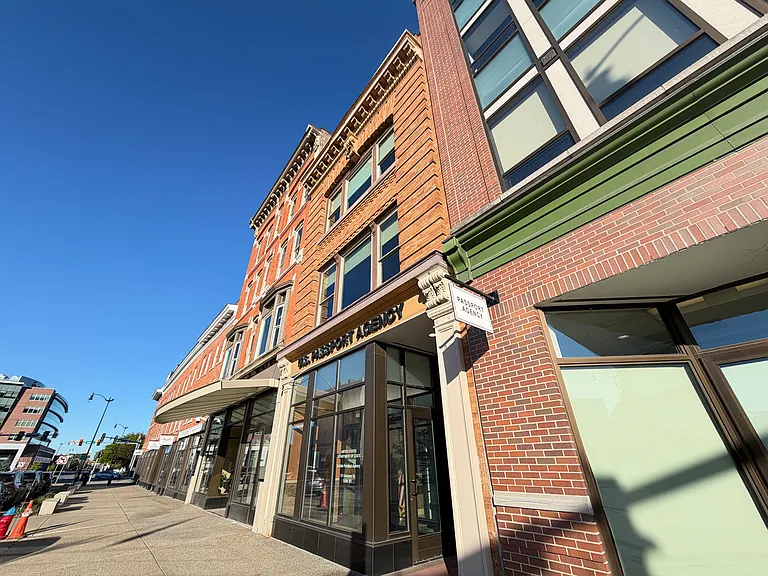 111 Genesee St #200 — Photo 27