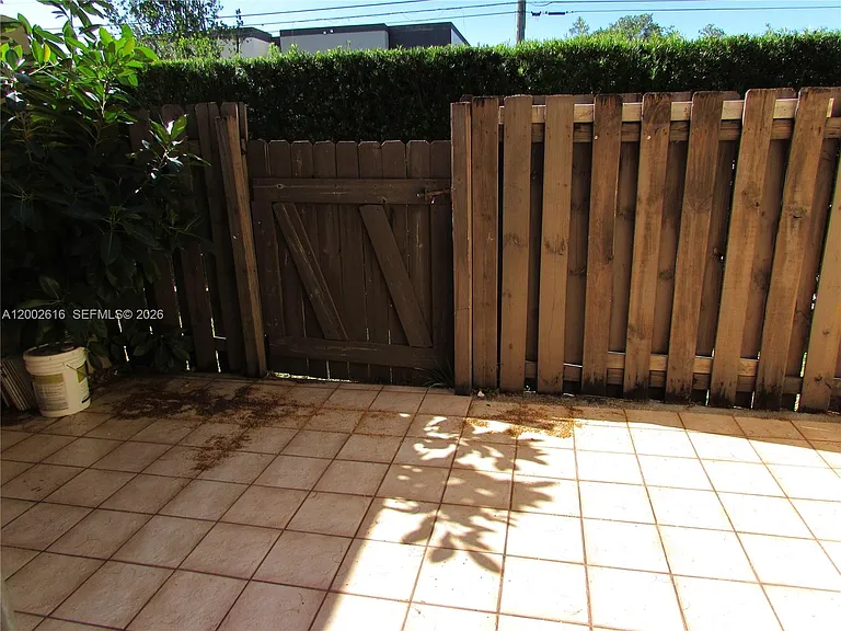 5555 Ludlam Rd #23 — Photo 24
