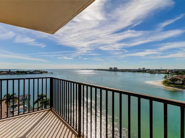 5220 Brittany Dr S APT 902, Saint Petersburg, FL 33715