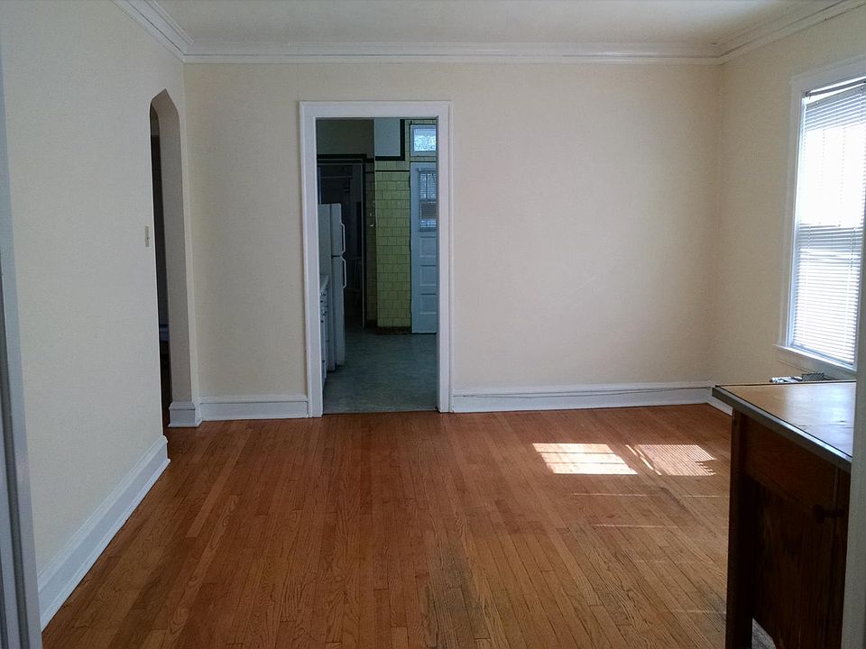 1st image of 6643 N Maplewood Ave #2