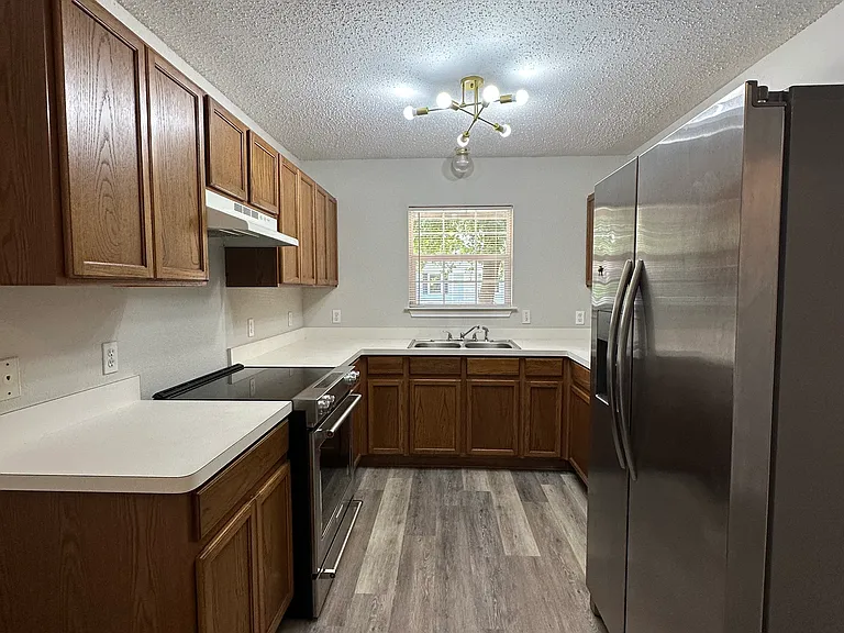 2542 Wilhurt Ave — Photo 21