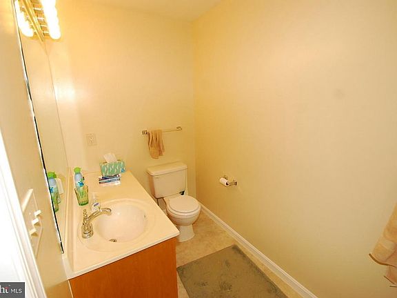 5th image of 1639 Langley Dr