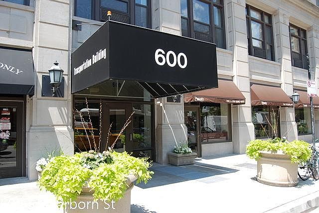 1st image of 600 S Dearborn St #113