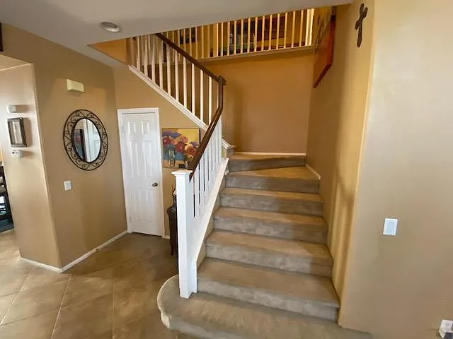 29918 Fox Creek Dr — Photo 2