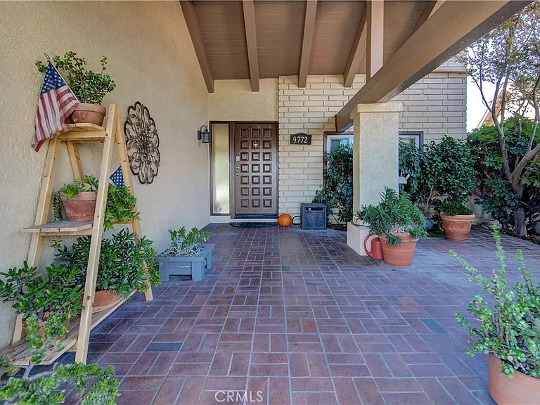 9772 Kite Dr — Photo 3