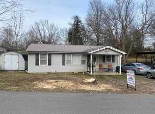 109 Cliff St, Burkesville, KY 42717