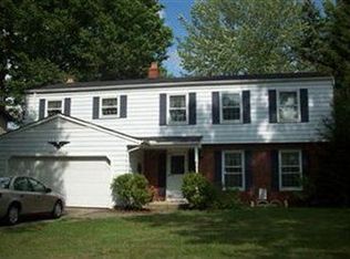 6369 Stafford Dr, North Olmsted, OH 44070