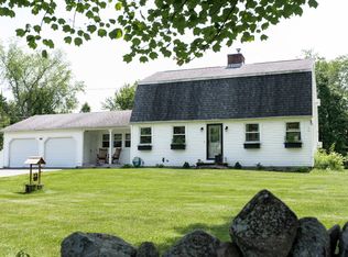 7 Old Chester Rd, Derry, NH 03038