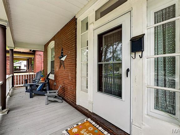 4th image of 7017 Bruno Ave